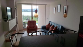 Apartamento con hermosa vista al lago